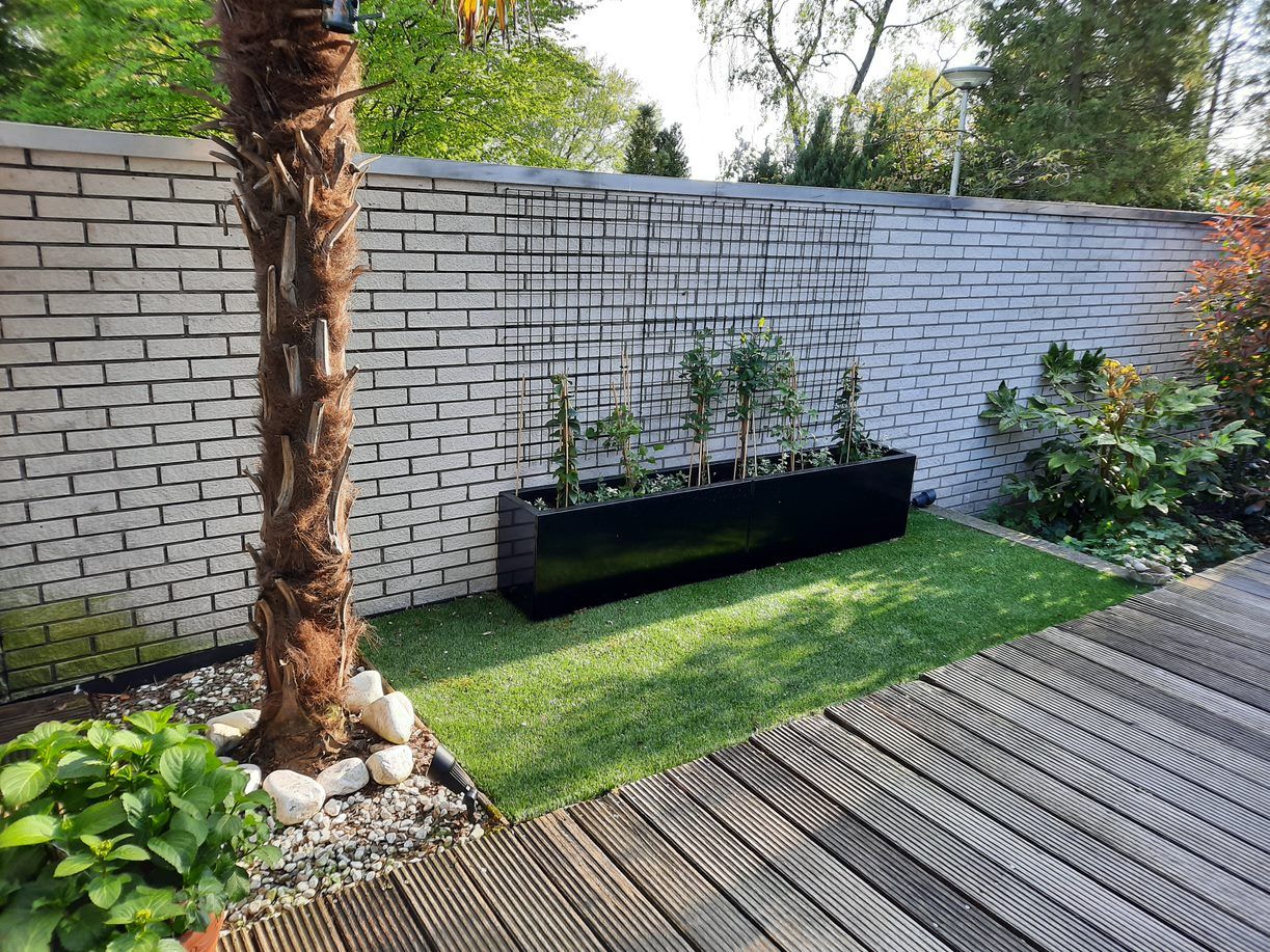 Jardinera de acero con tratamiento electrostático Jardinera de acero con tratamiento electrostático