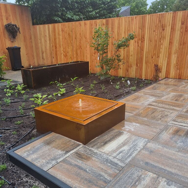 Mesa de agua de acero corten 80 x 80 x 40 cm