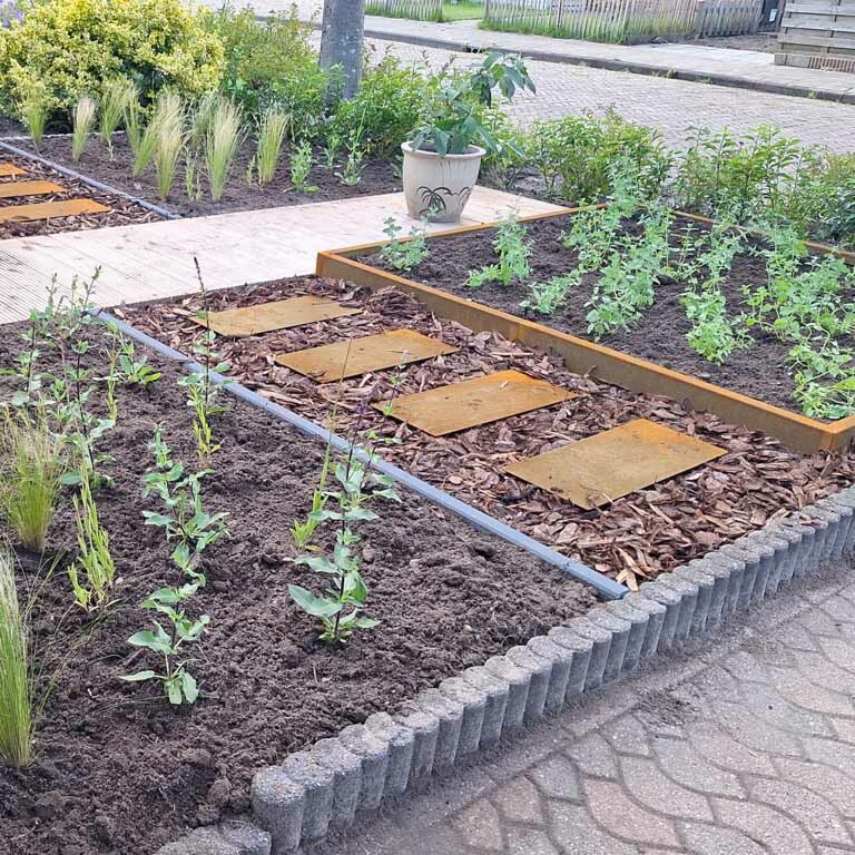 Peldaño de acero corten Rectángulo 60 x 25 cm